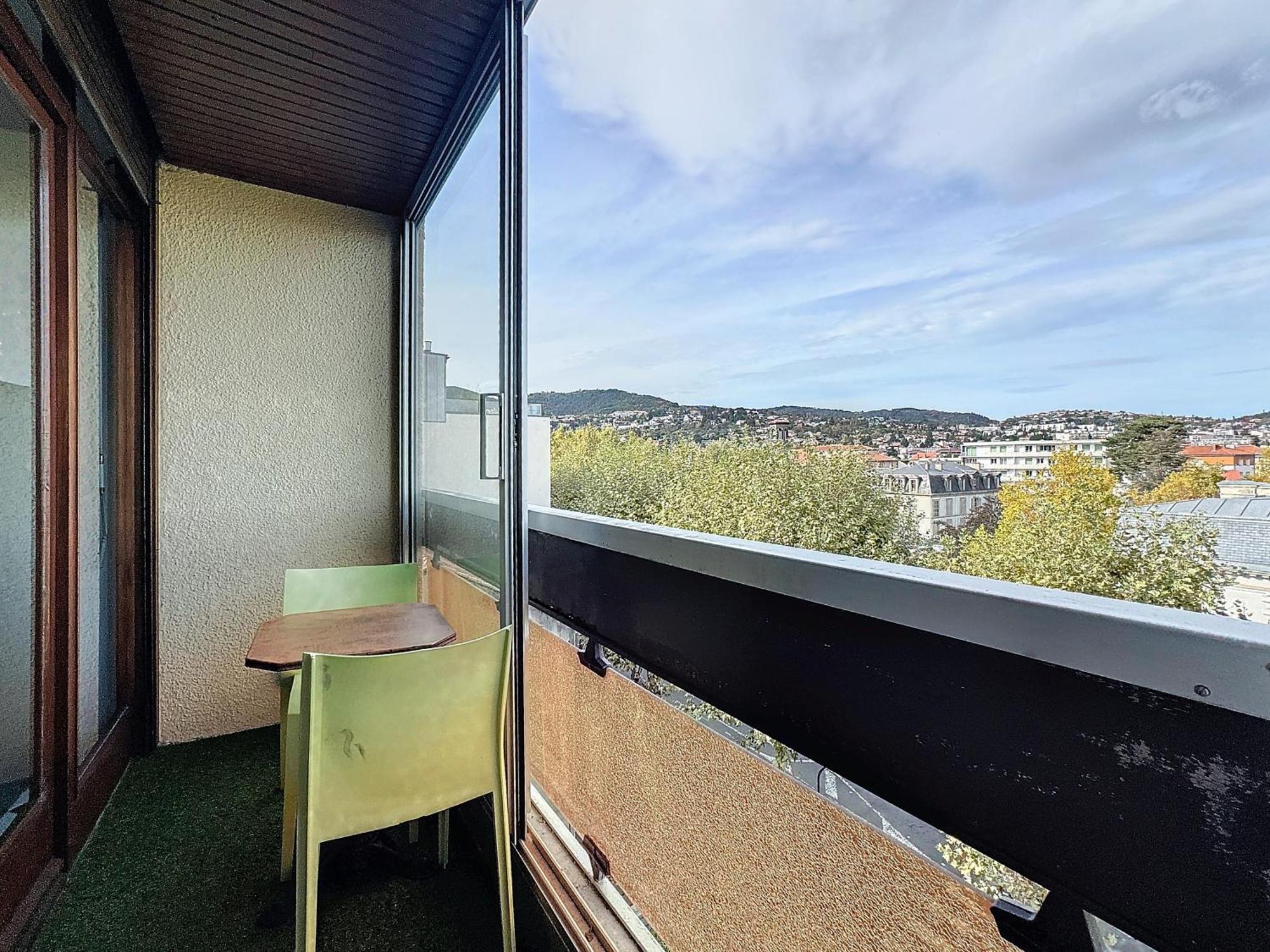 La Lassolas - Charmant T2 Avec Balcon Et Garage Chamalières Extérieur photo